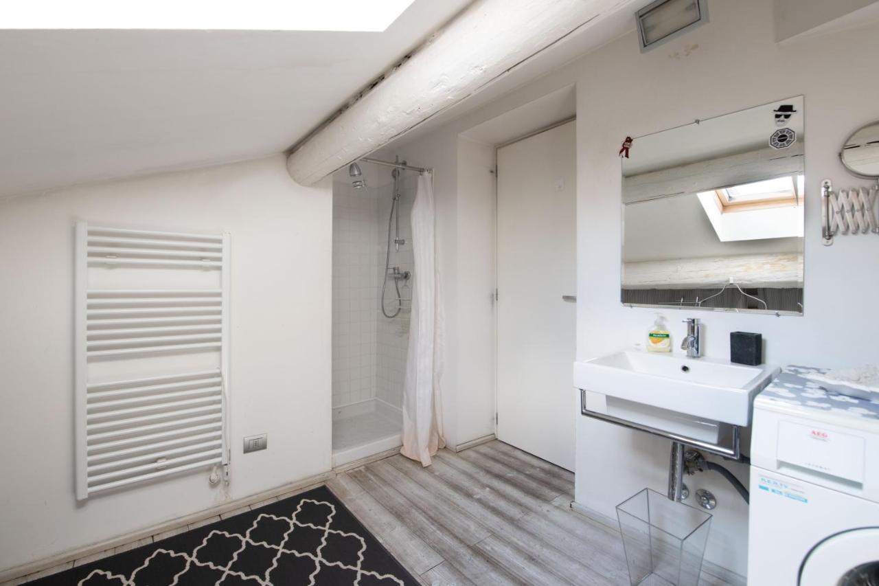 Stunning Top Floor Flat In The Heart Of Верона Екстер'єр фото