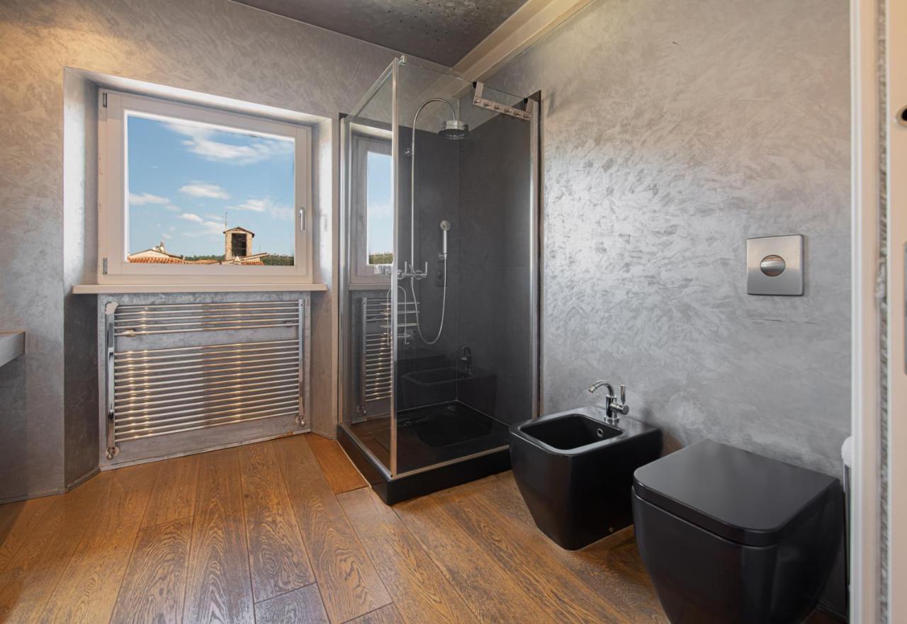 Stunning Top Floor Flat In The Heart Of Верона Екстер'єр фото