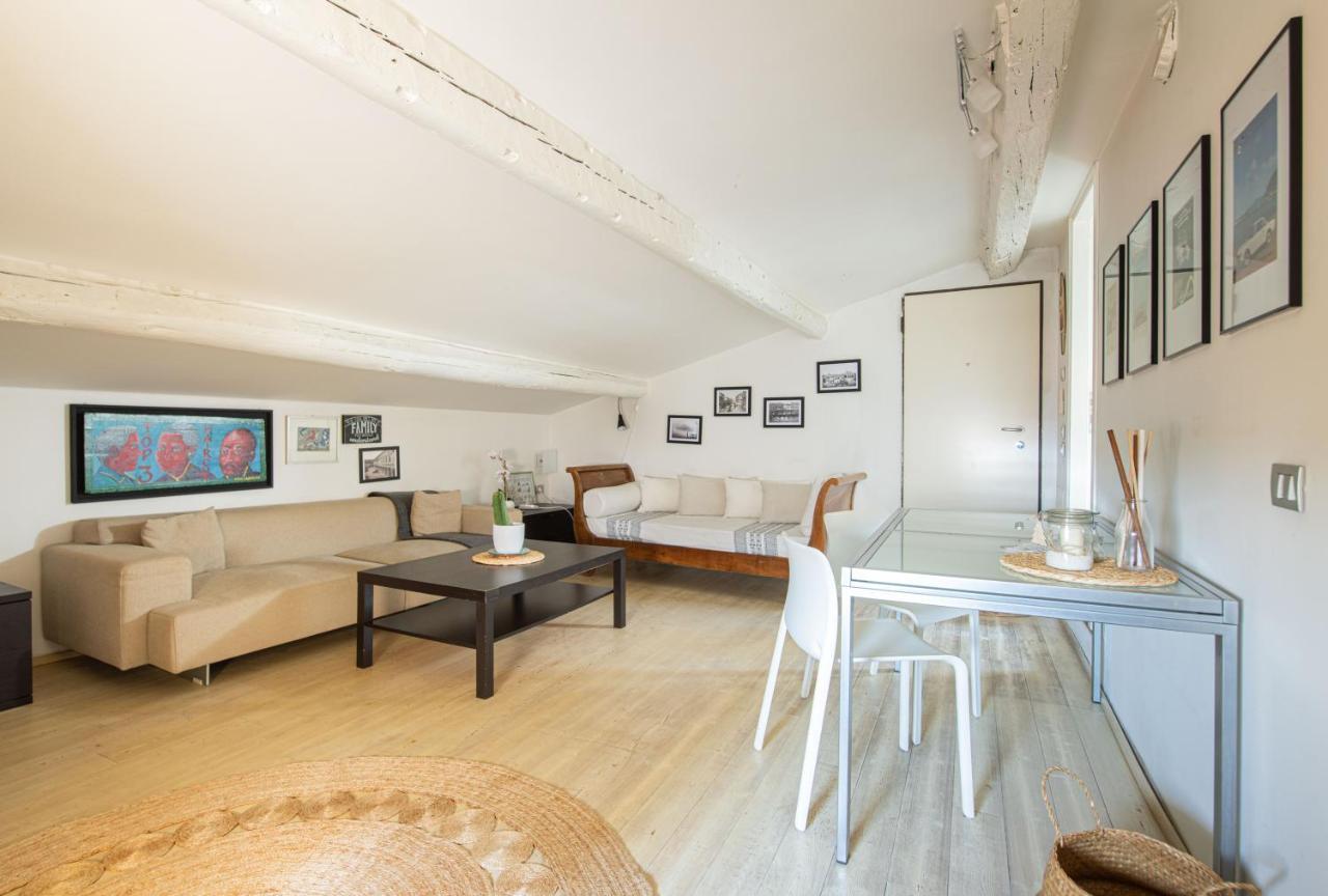 Stunning Top Floor Flat In The Heart Of Верона Екстер'єр фото